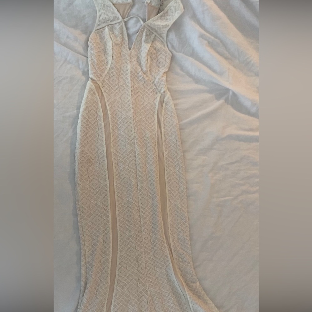 GUESS white dress